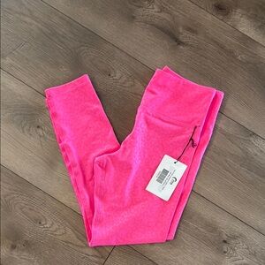 NWT Zyia Leopard Leggings